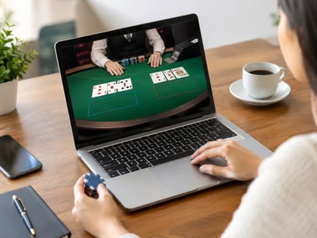 How to Play Online Baccarat Safely and Smart